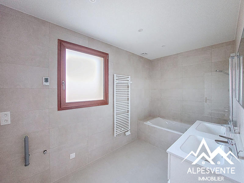 Maison - 118 m² - 6 pièces