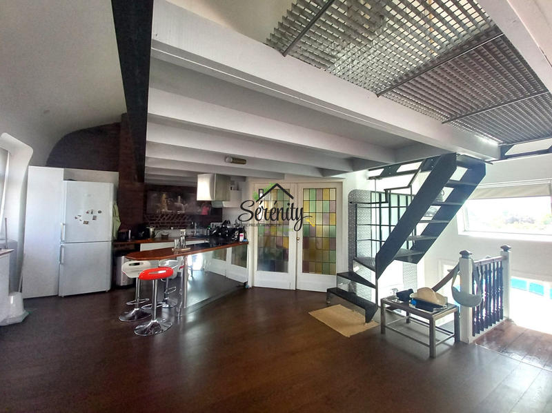 Appartement - 111 m² - 5 pièces