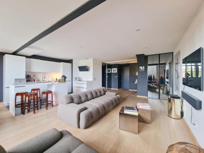 Loft - 98 m² - 3 pièces