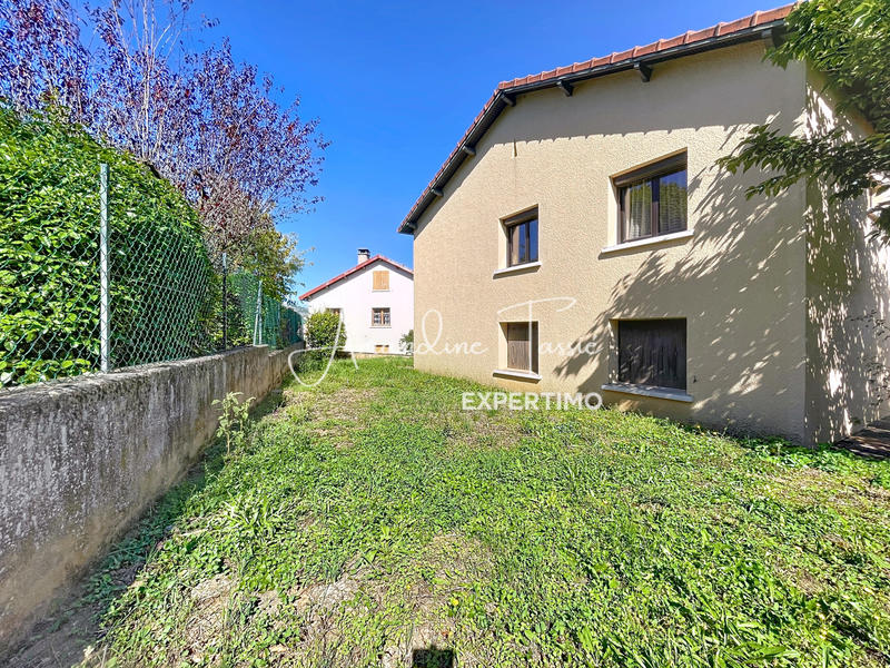 Maison - 93 m² - 5 pièces