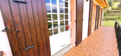 Maison - 230 m² - 10 pièces