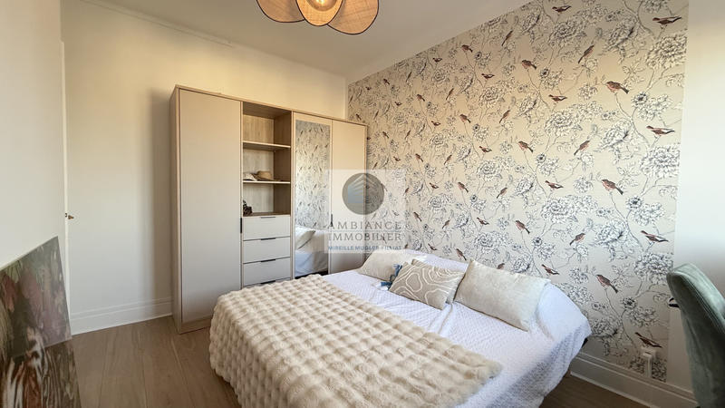 Appartement - 79 m² - 5 pièces