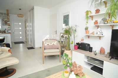 Maison - 102 m² - 5 pièces