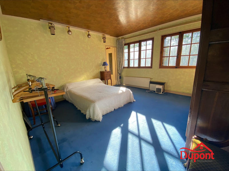 Maison - 200 m² - 7 pièces