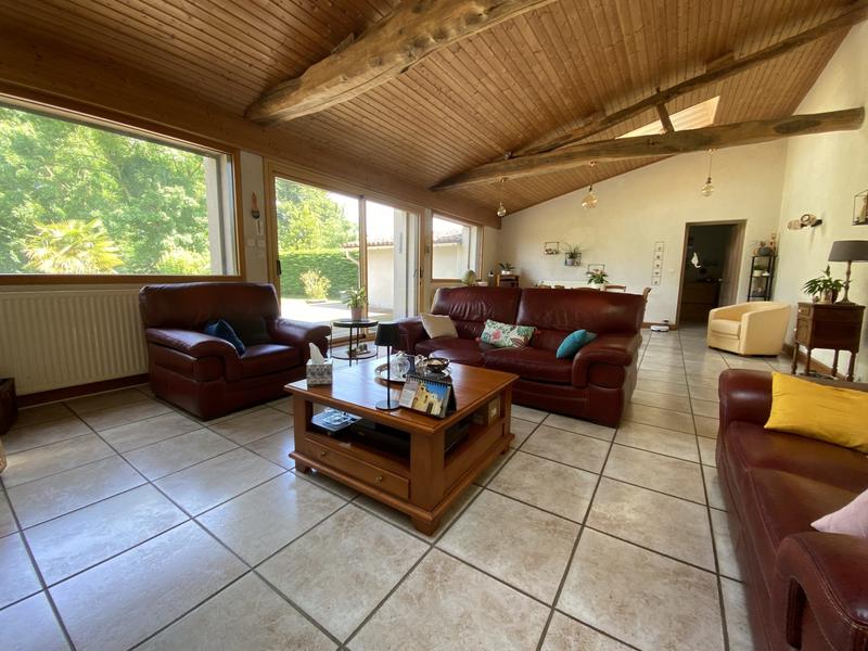 Maison - 200 m² - 6 pièces