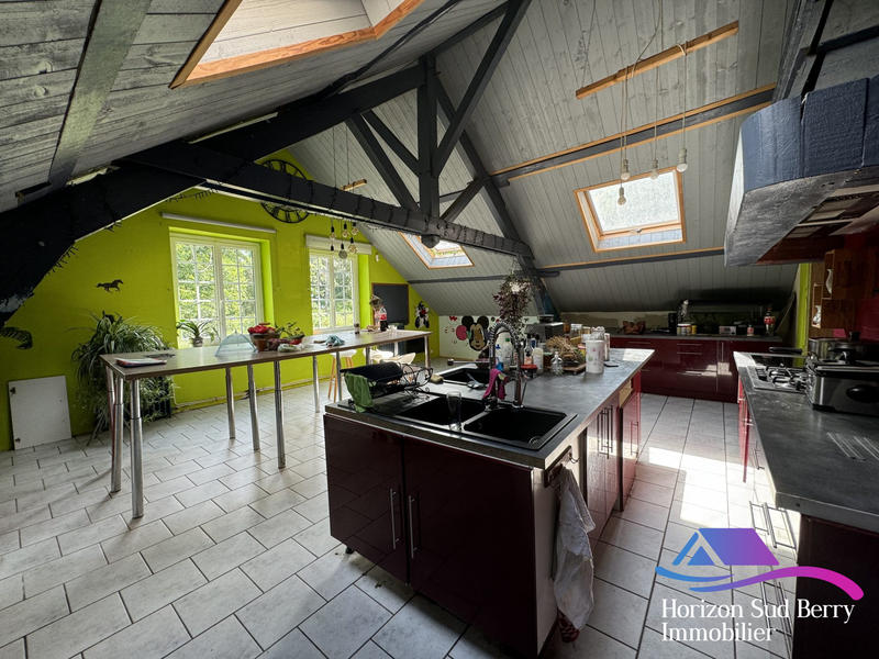 Maison - 426 m² - 11 pièces