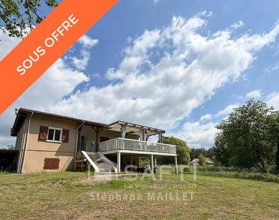 Maison - 227 m² - 8 pièces