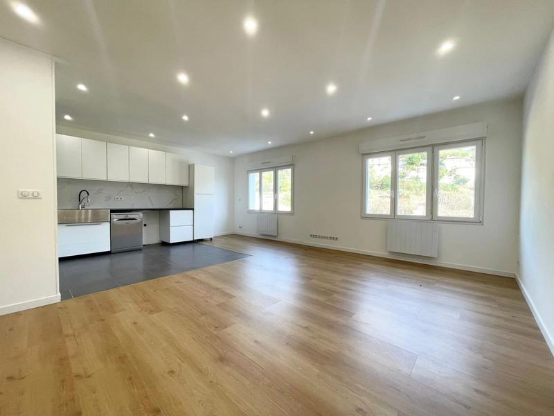 Appartement - 100 m² - 4 pièces