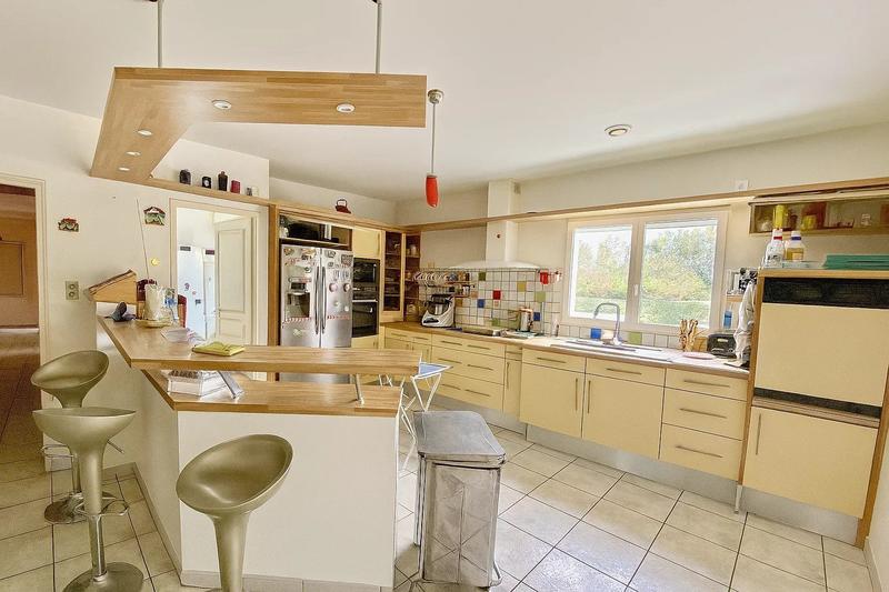 Maison - 200 m² - 5 pièces