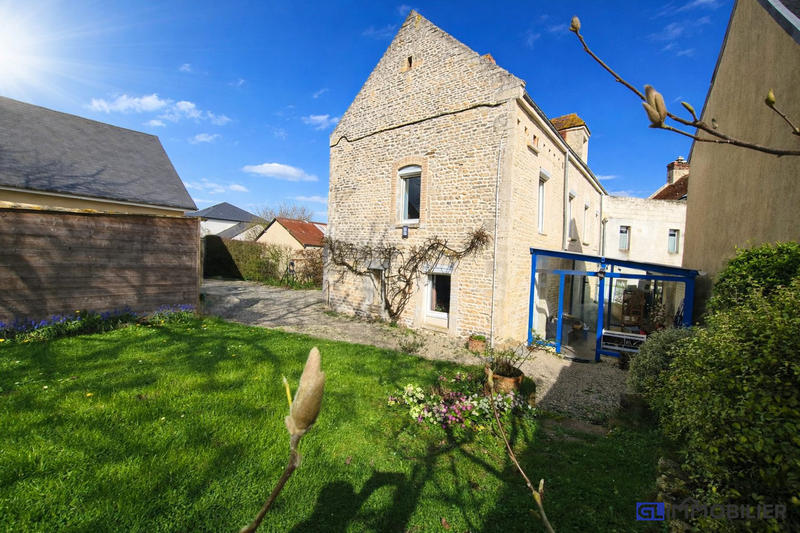 Maison - 168 m² - 7 pièces