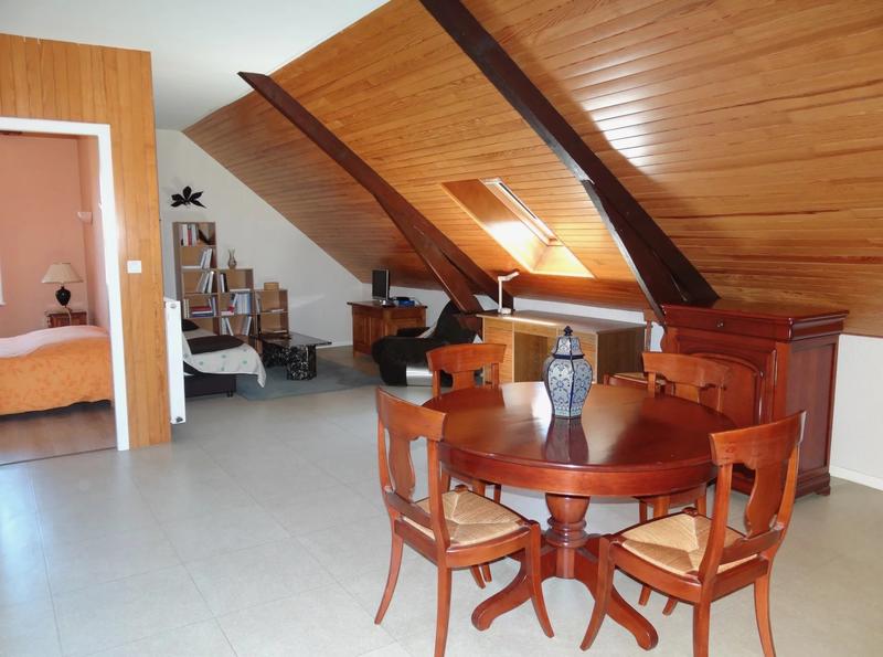 Maison - 203 m² - 8 pièces