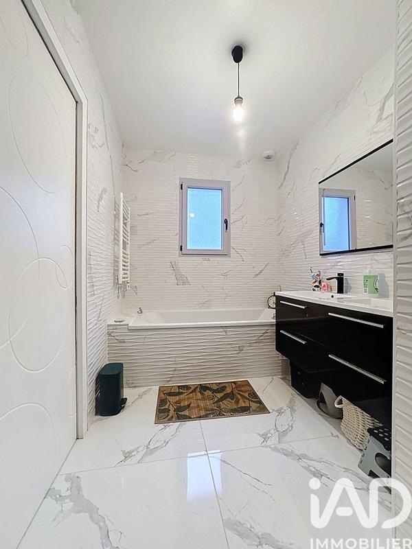 Maison de ville - 100 m² - 4 pièces