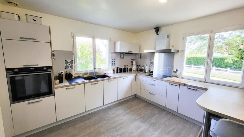 Maison traditionnelle - 120 m² - 5 pièces