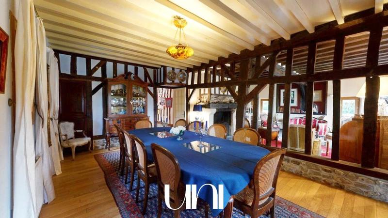 Maison - 291 m² - 14 pièces