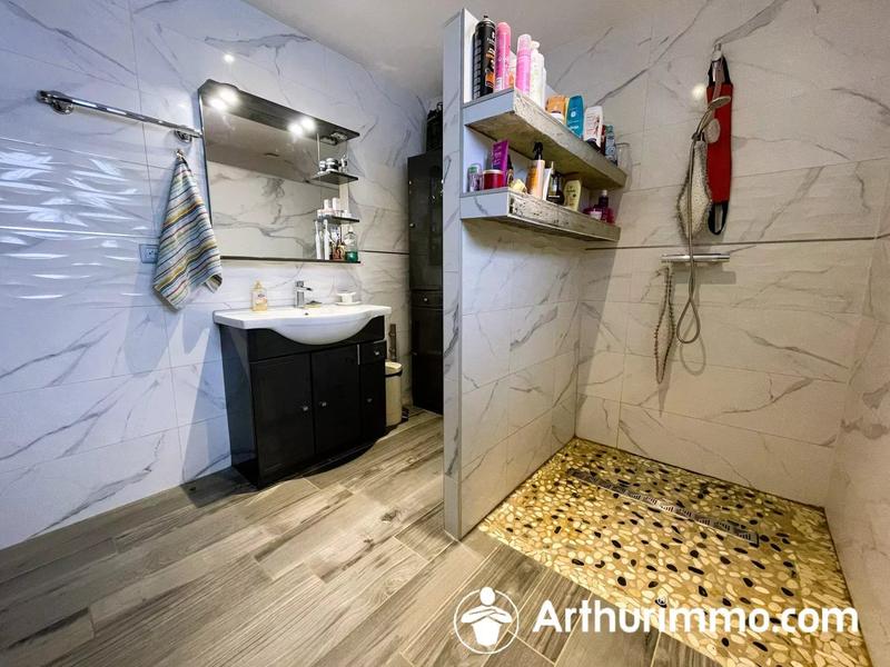 Maison - 125 m² - 10 pièces