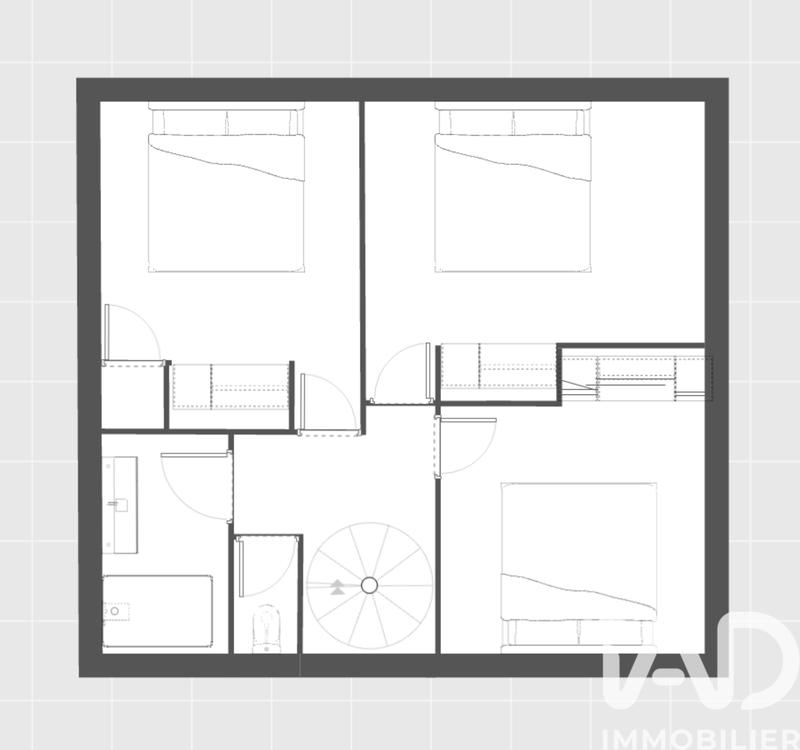 Maison - 90 m² - 5 pièces