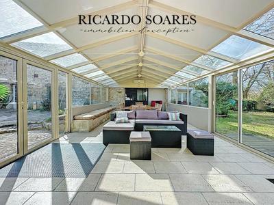 Demeure - 500 m² - 10 pièces