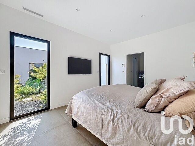 Maison de maîtres - 280 m² - 10 pièces