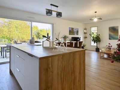 Maison - 89 m² - 5 pièces