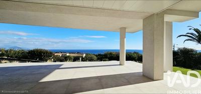 Appartement - 112 m² - 6 pièces