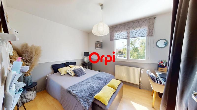 Maison - 98 m² - 5 pièces