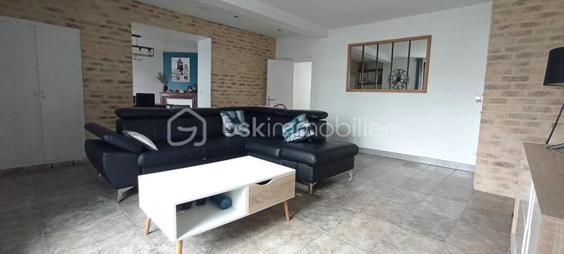 Maison - 232 m² - 8 pièces