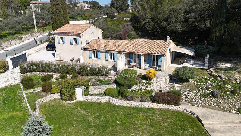 Maison - 142 m² - 5 pièces