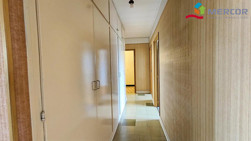 Appartement - 95 m² - 5 pièces