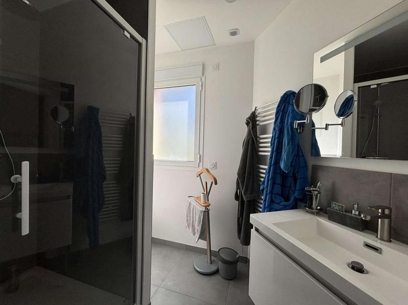 Maison - 210 m² - 7 pièces