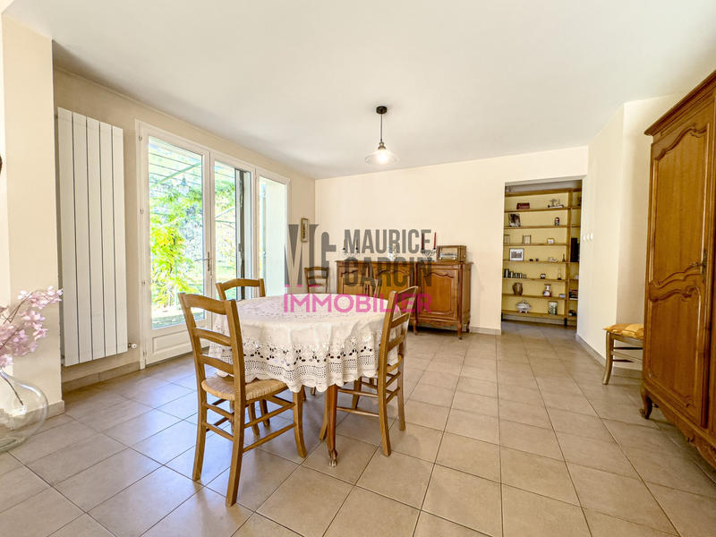 Maison - 177 m² - 7 pièces