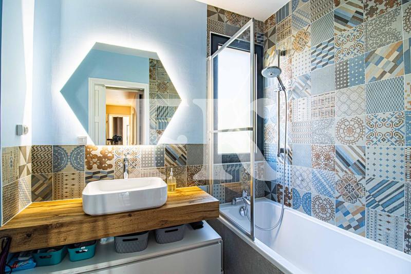 Appartement - 144 m² - 6 pièces