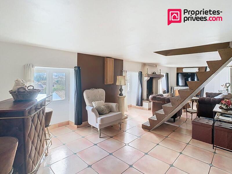 Maison - 190 m² - 8 pièces