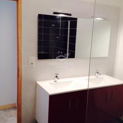 Appartement - 80 m² - 3 pièces