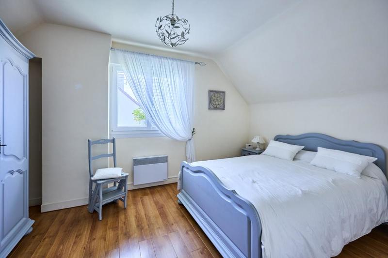 Pavillon - 102 m² - 5 pièces