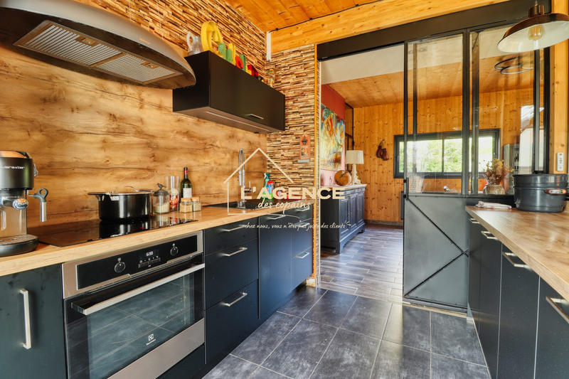 Maison contemporaine - 126 m² - 8 pièces