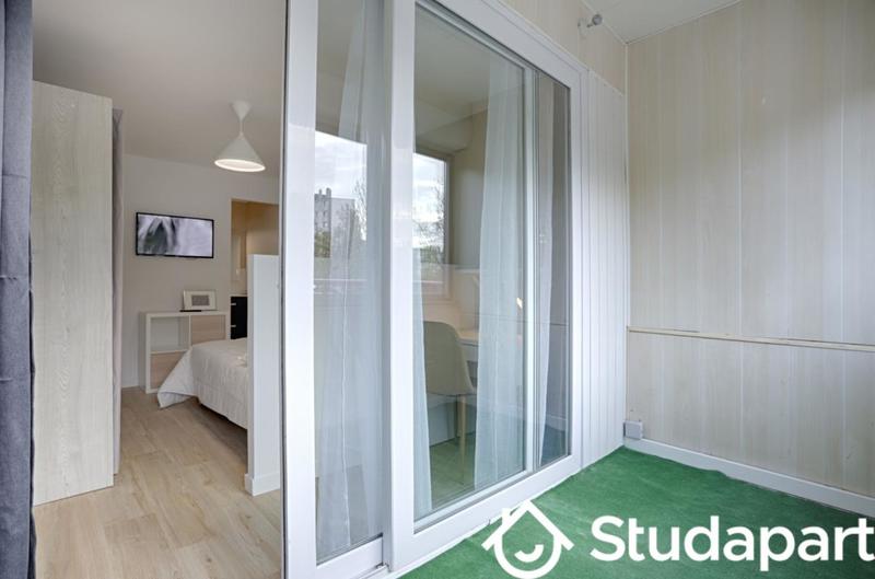 Chambre - 12 m² - 1 pièce