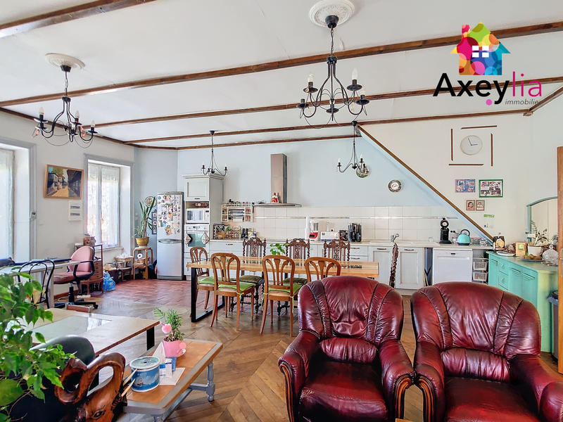 Maison - 127 m² - 6 pièces