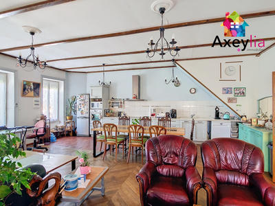 Maison - 127 m² - 6 pièces