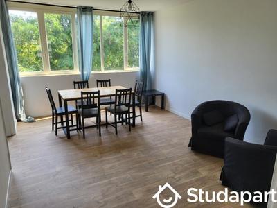 Chambre - 13 m² - 1 pièce