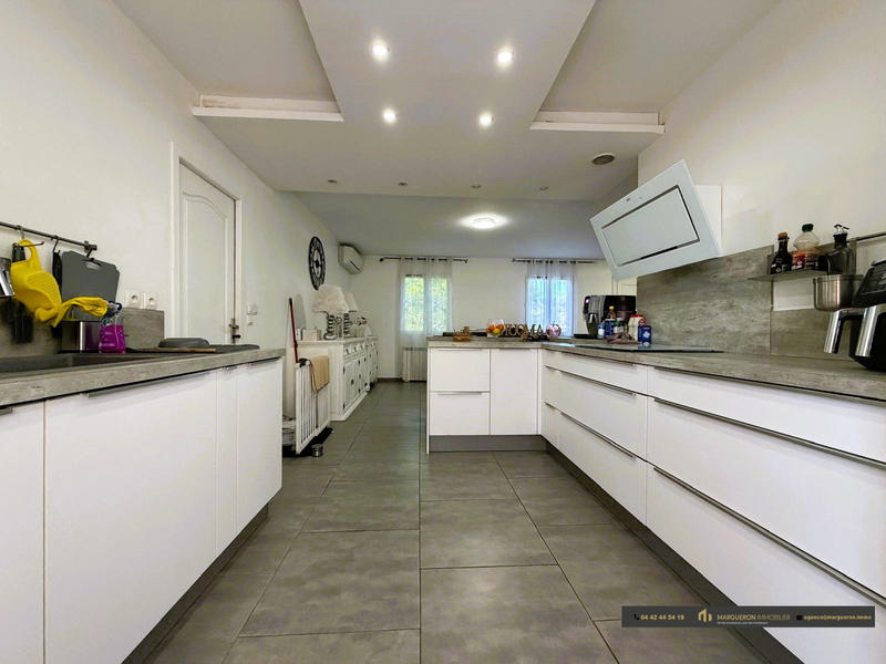 Maison - 101 m² - 4 pièces