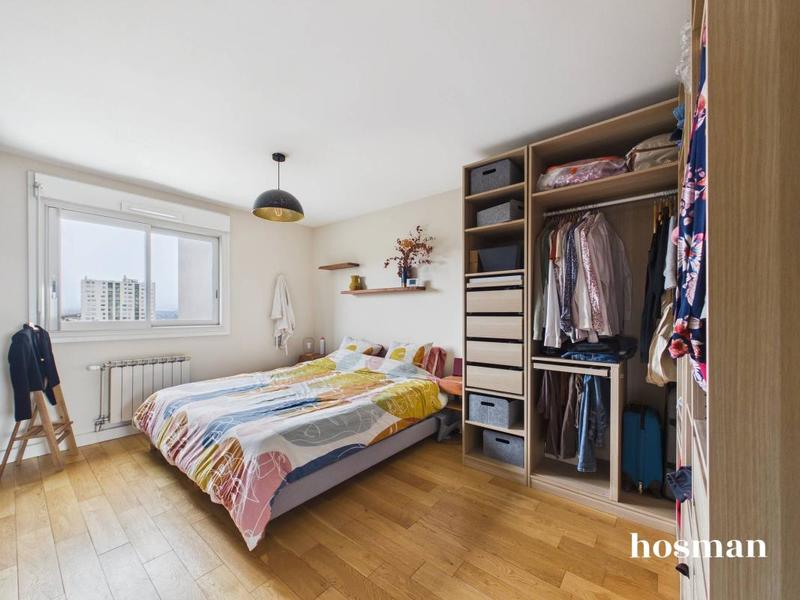 Appartement - 100 m² - 5 pièces