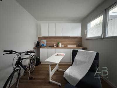 Local d'activités - 27 m²