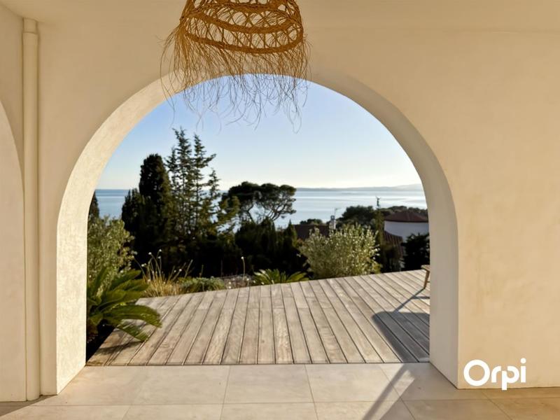 Villa - 230 m² - 6 pièces