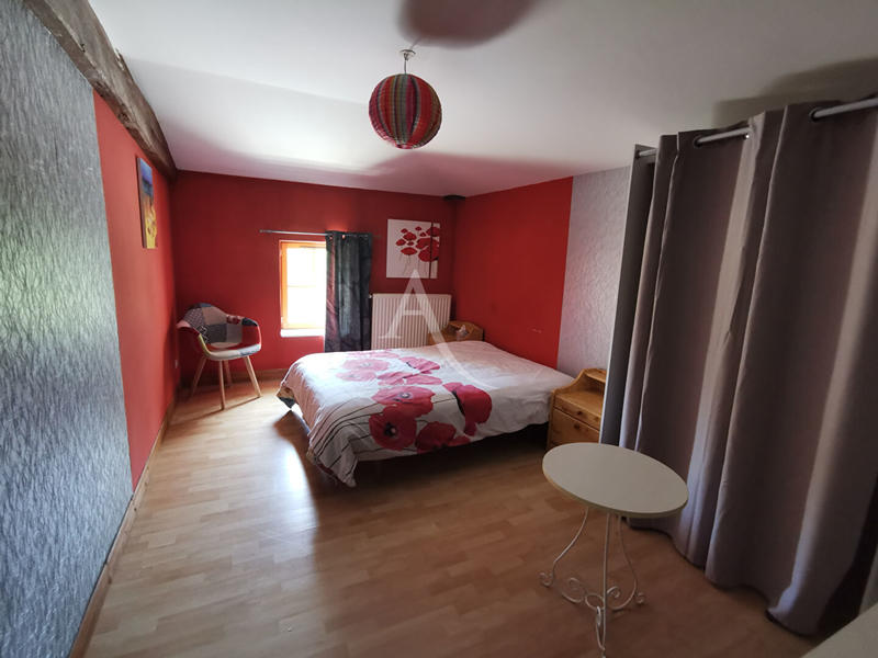 Maison - 373 m² - 11 pièces