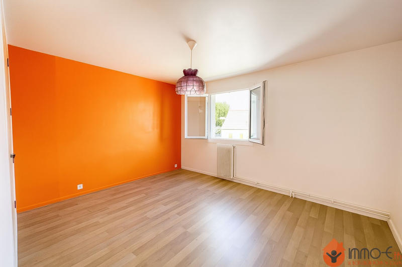 Maison - 106 m² - 6 pièces