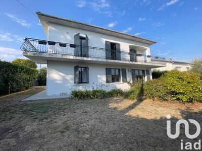 Maison - 176 m² - 8 pièces