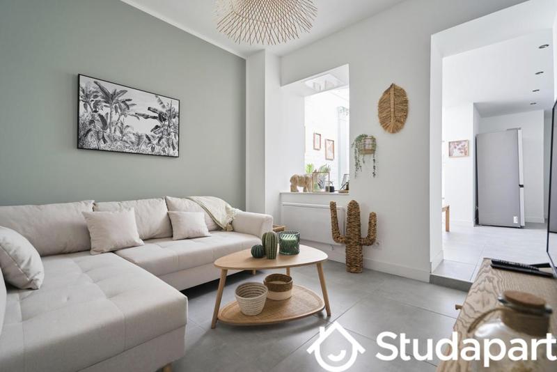 Chambre - 11 m² - 1 pièce