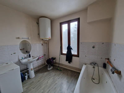 Maison - 250 m² - 10 pièces