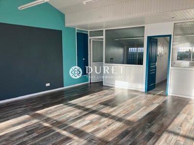 Local d'activités - 136 m²