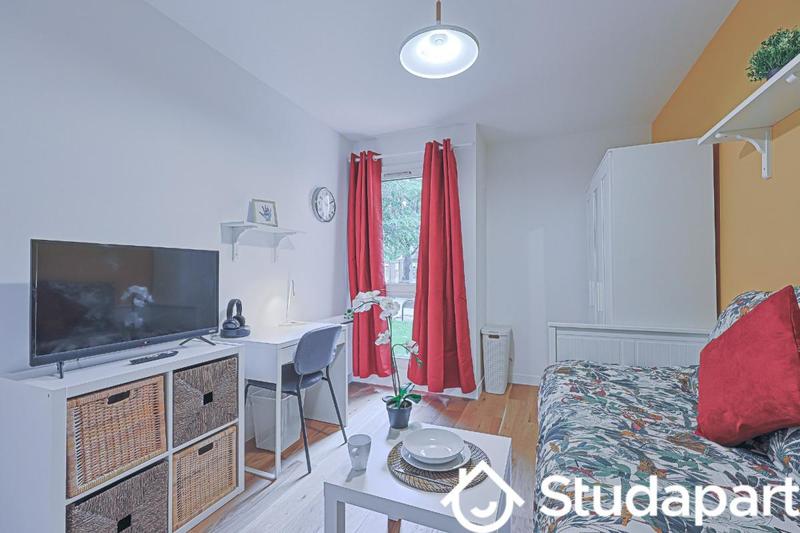 Chambre - 11 m² - 1 pièce